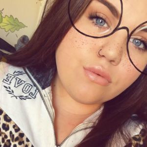 Meet your Posher, Haylee